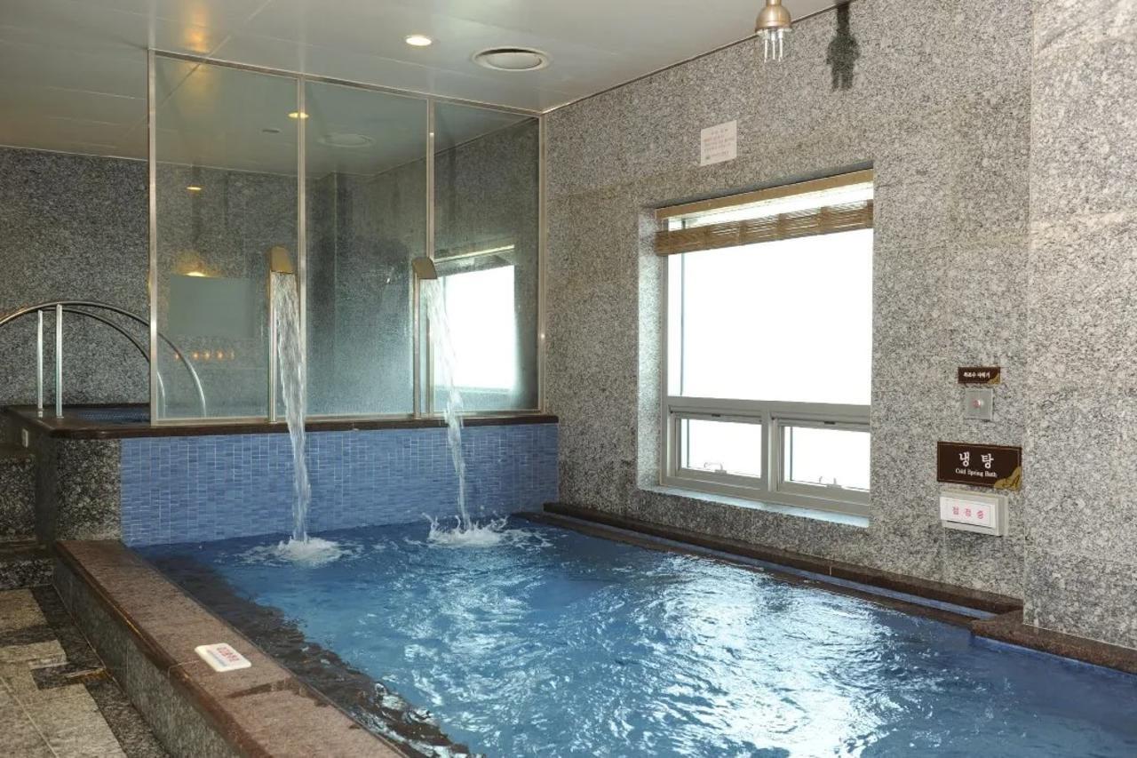 Pineridge Hotel Sokcho Eksteriør billede