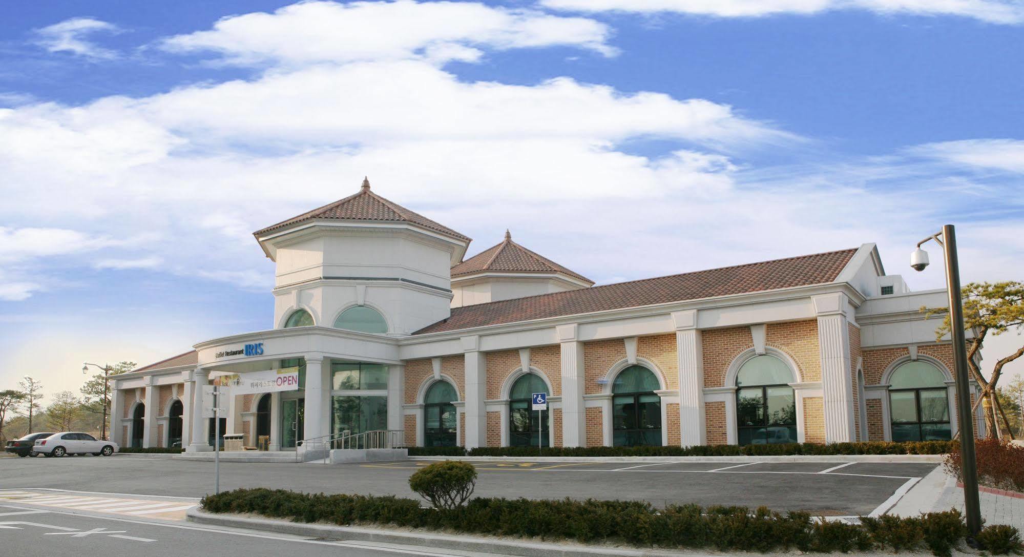 Pineridge Hotel Sokcho Eksteriør billede