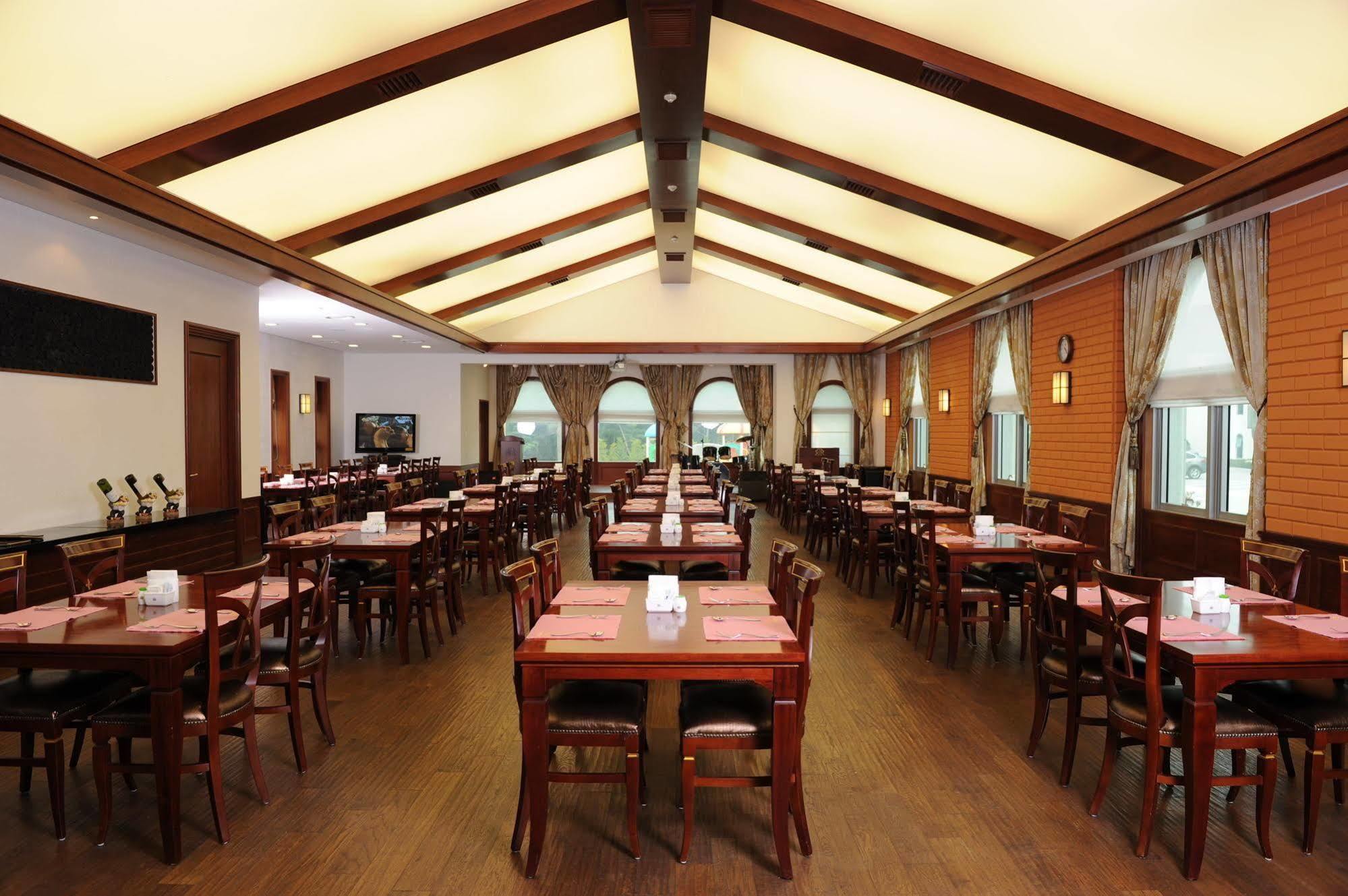 Pineridge Hotel Sokcho Eksteriør billede