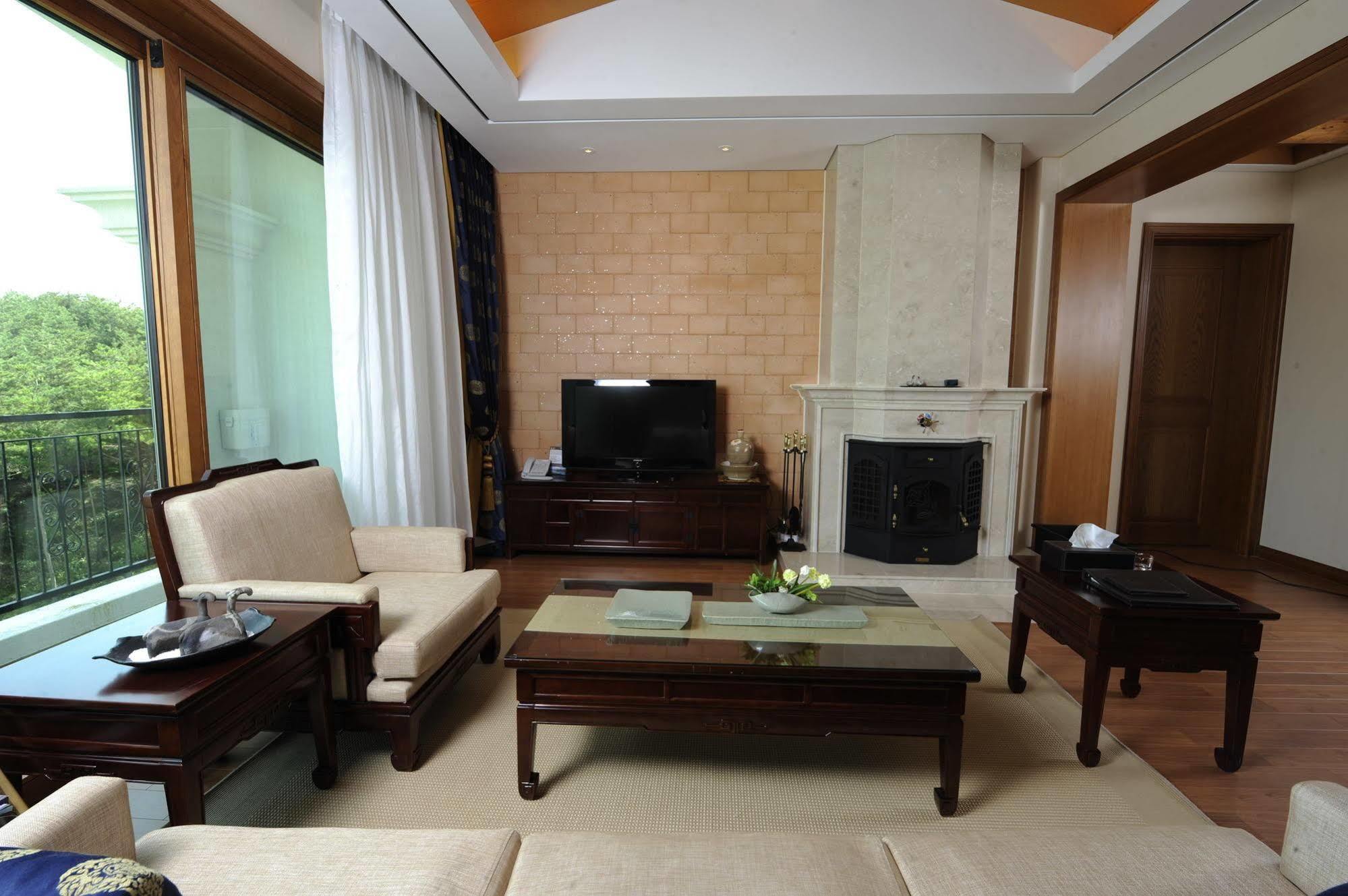 Pineridge Hotel Sokcho Eksteriør billede